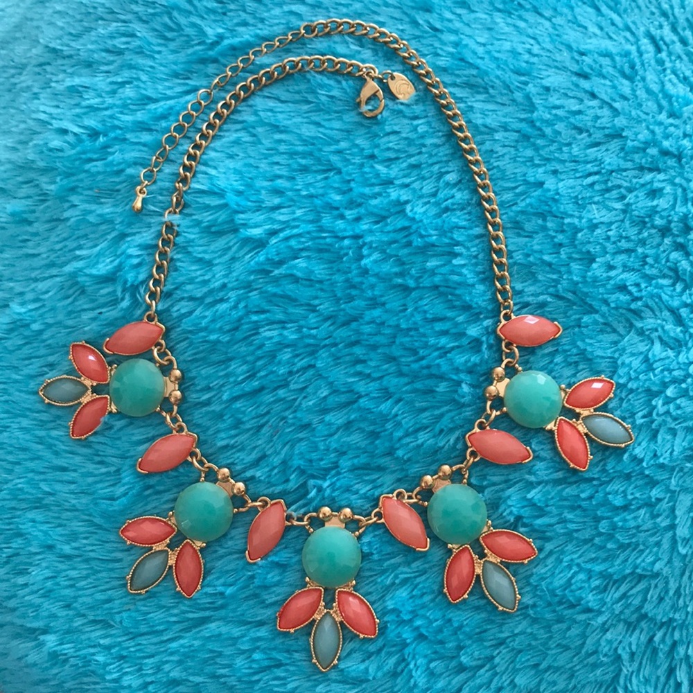 costume gold necklace